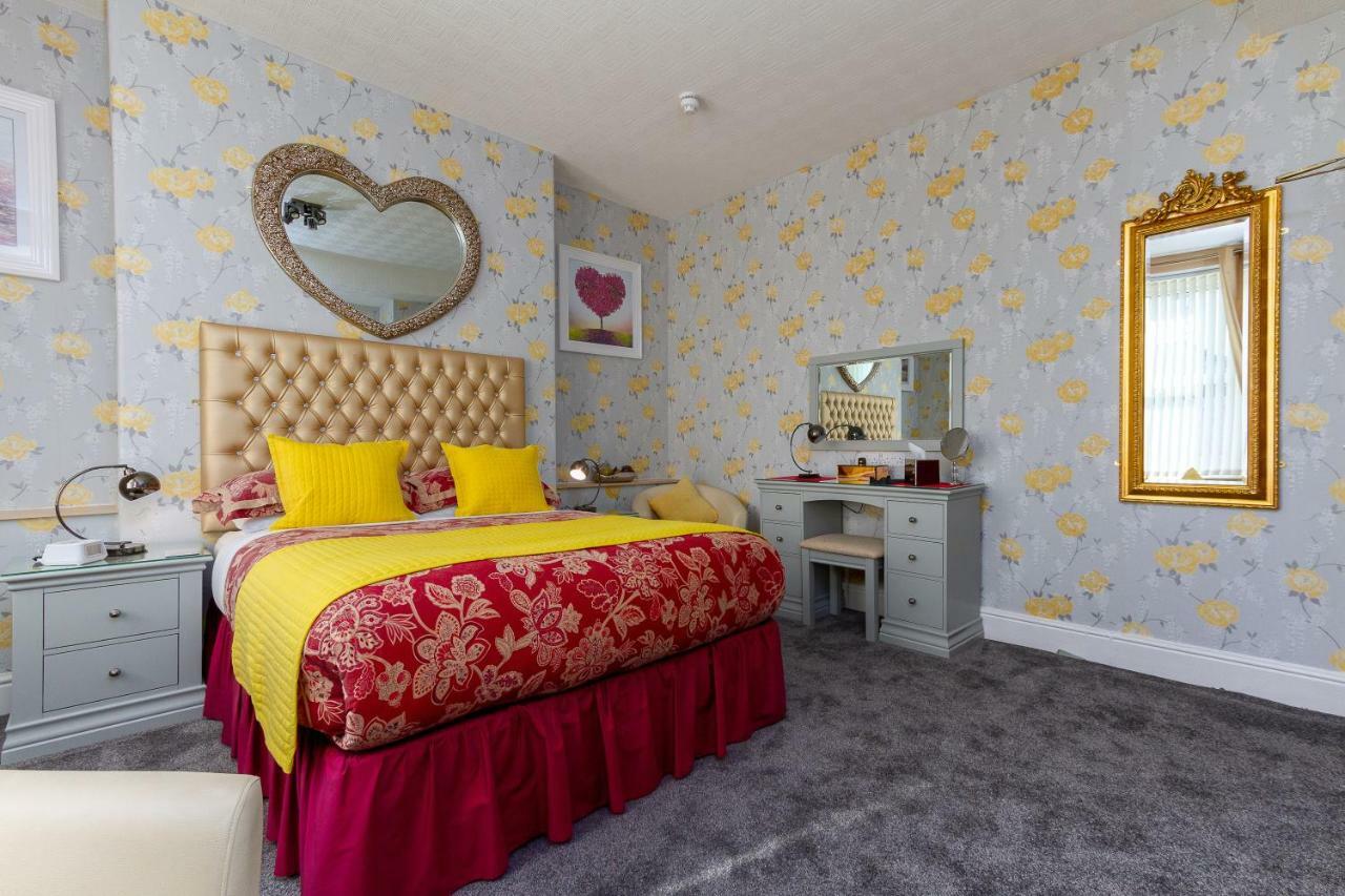 Valentine Lodge Over 25 Couples Only Blackpool Extérieur photo